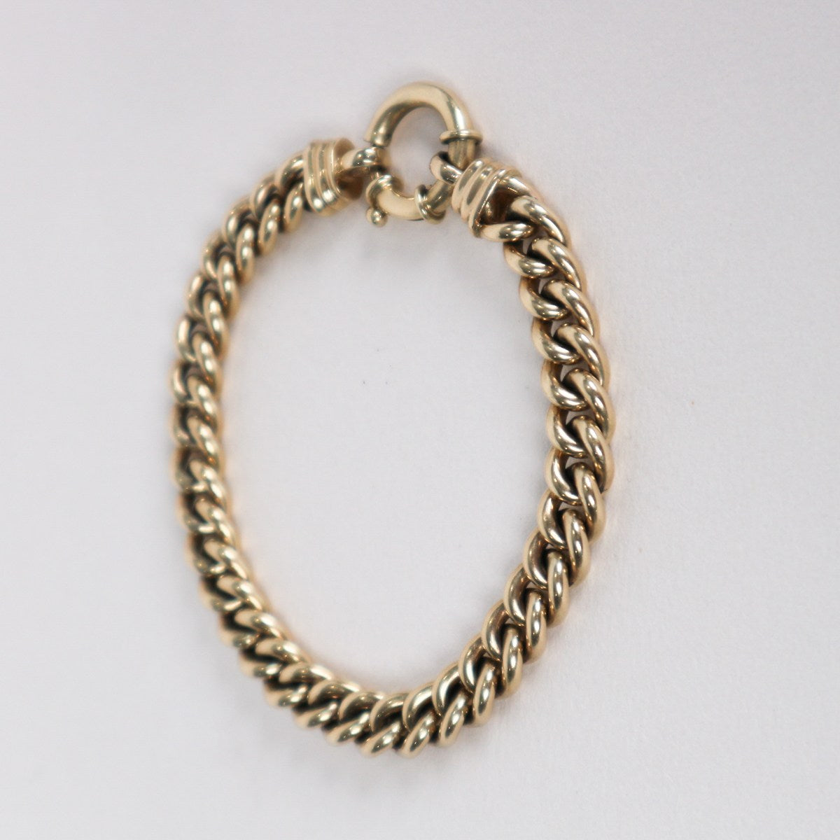 Curb Bracelet with bolt clasp