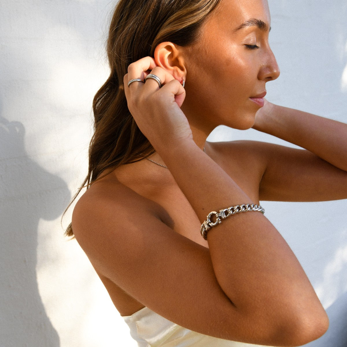 Curb Bracelet with bolt clasp