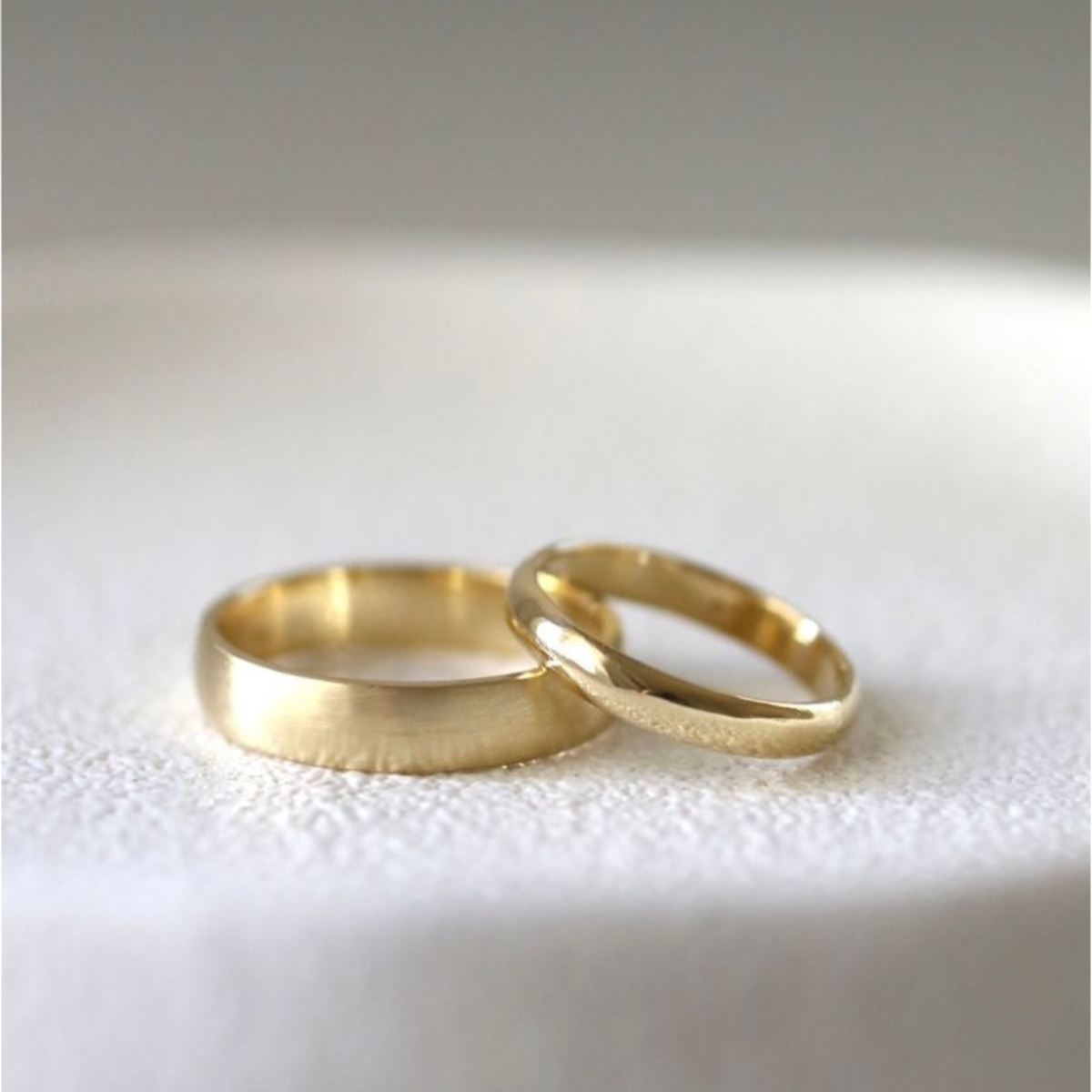 Koby Gold Wedding band